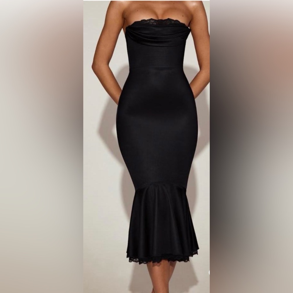 Oh Polly Belsa Lace-Trim Bandeau Midaxi Dress in Black. - Picture 2 of 11
